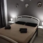 Luna Apartment- Fronte Mare *