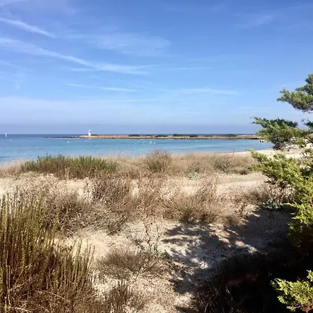 Luna Apartment- Fronte Mare La Caletta