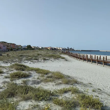 Luna Apartment- Fronte Mare * La Caletta