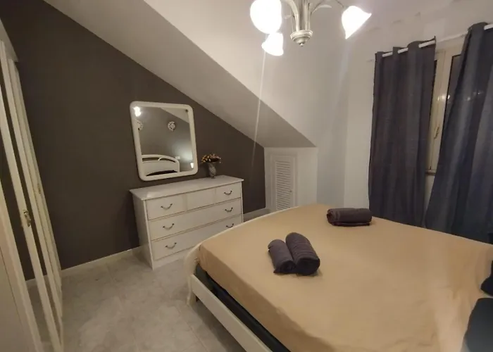 Luna Apartment- Fronte Mare 公寓 拉卡勒塔